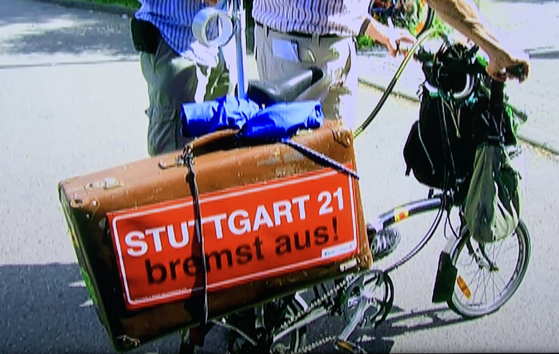 3fc05b31-9b2d-4281-9ecf-f27545a4df04_1_105_c